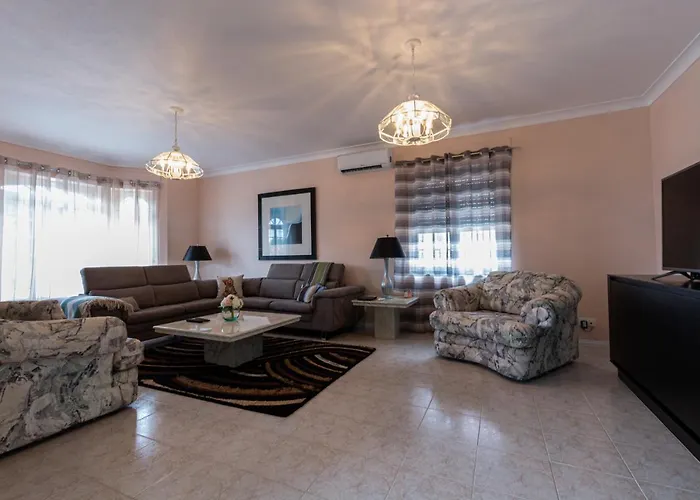 Nyaraló Biscoitos Villa *