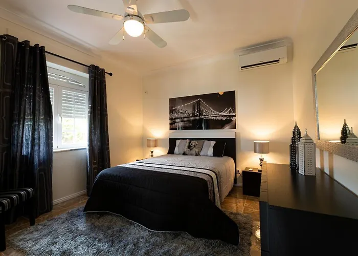 펜션 Biscoitos Villa *